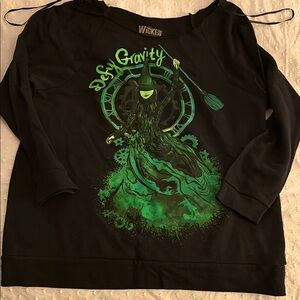NWOT Wicked Broadway show Defy Gravity Black and Green supersoft Sweatshirt sz S